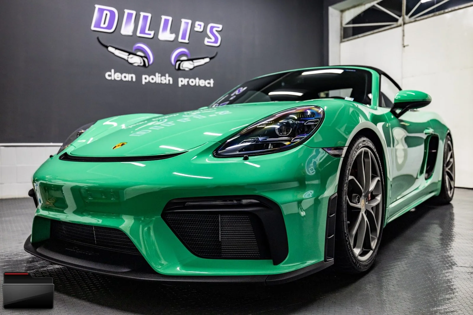 Porsche 718 Spyder в студиото