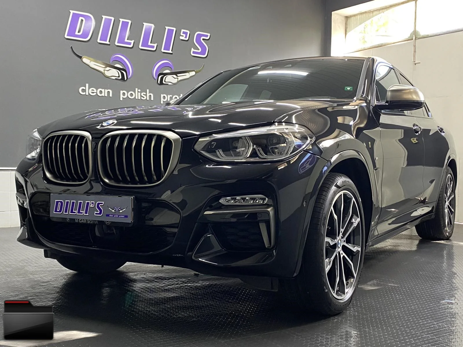 BMW X4 в студиото